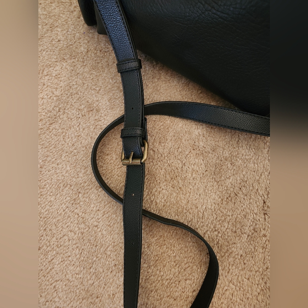 Capezio Black Crossbody Bag - Picture 7 of 11